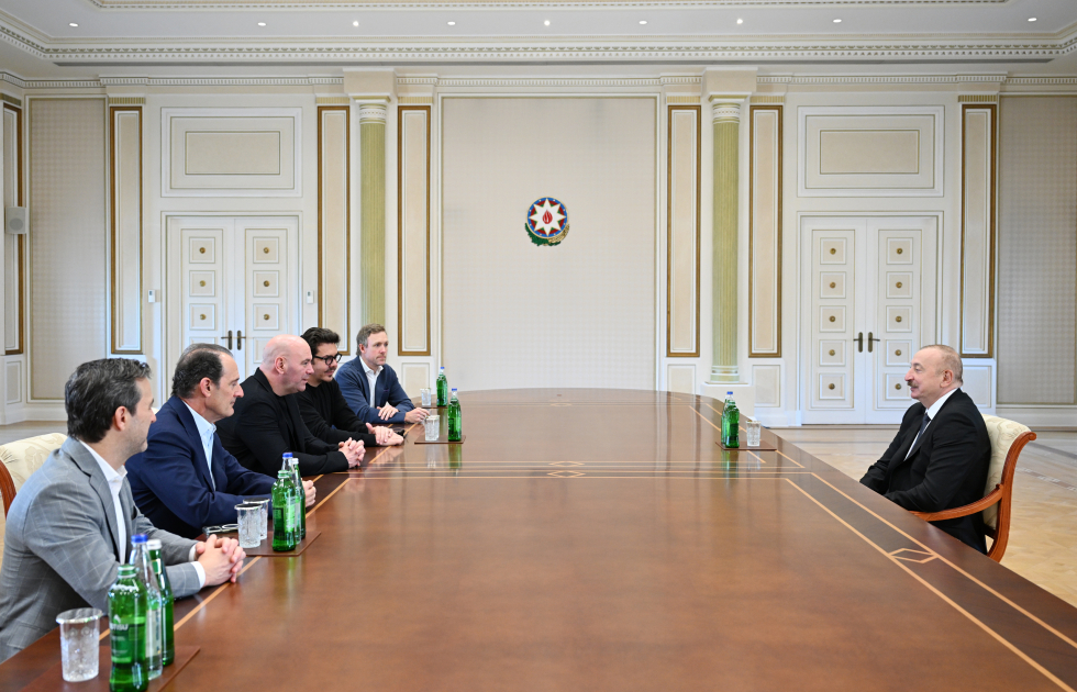 President Ilham Aliyev receives president of UFC (PHOTO)