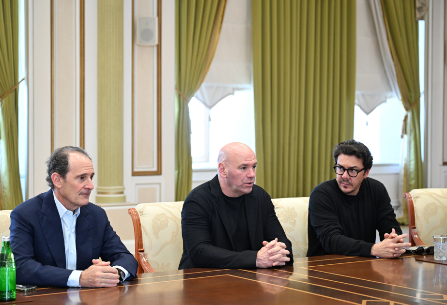 President Ilham Aliyev receives president of UFC (PHOTO)