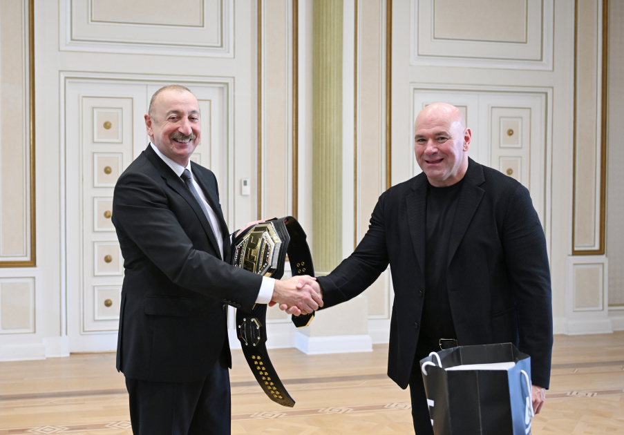 President Ilham Aliyev receives president of UFC (PHOTO)