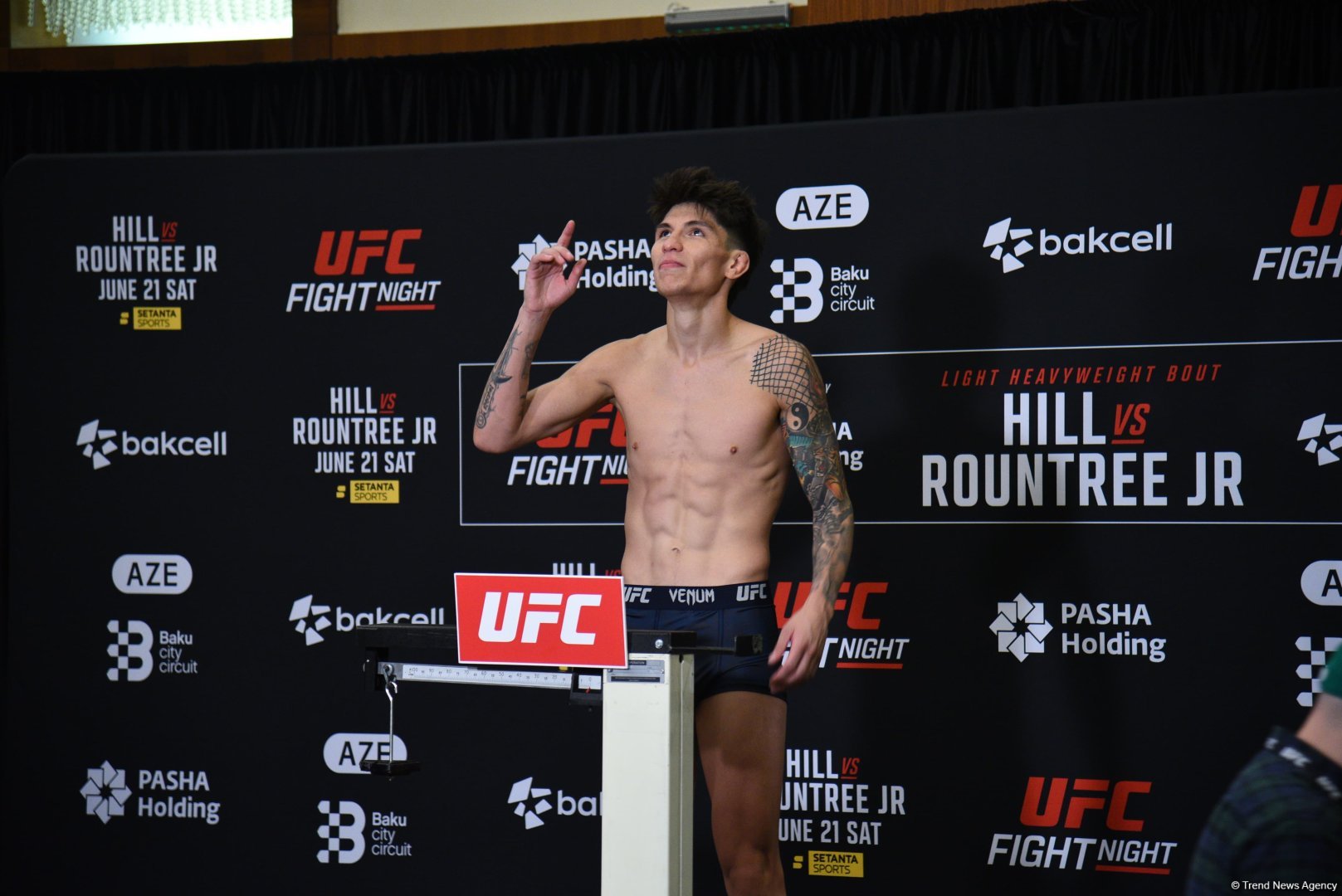 Baku hosts official weigh-in ceremony for UFC Fight Night participants (PHOTO)