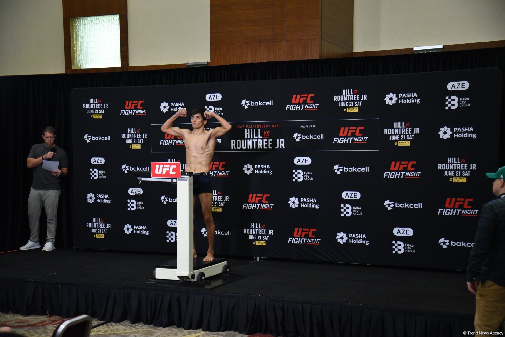 Baku hosts official weigh-in ceremony for UFC Fight Night participants (PHOTO)