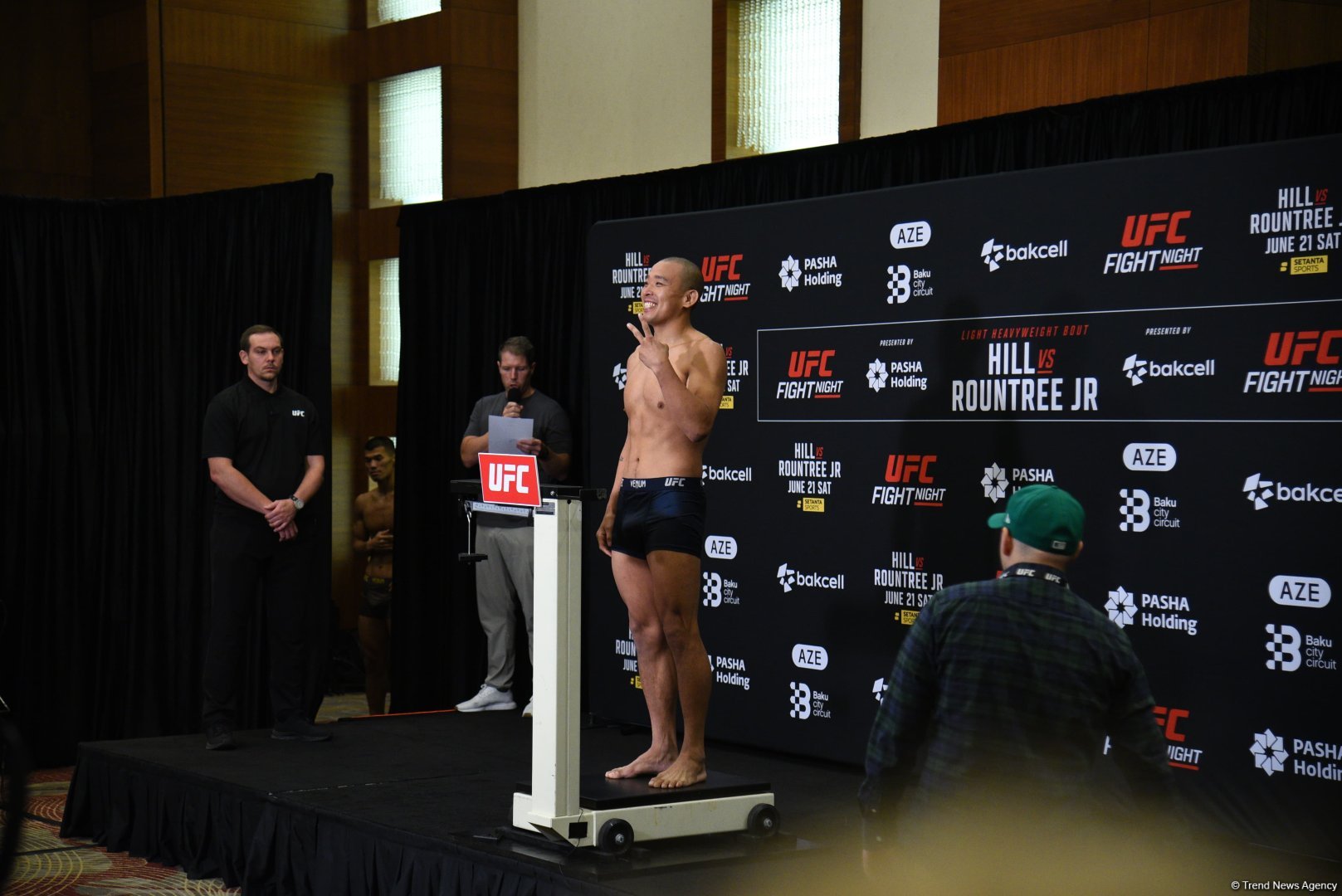 Baku hosts official weigh-in ceremony for UFC Fight Night participants (PHOTO)