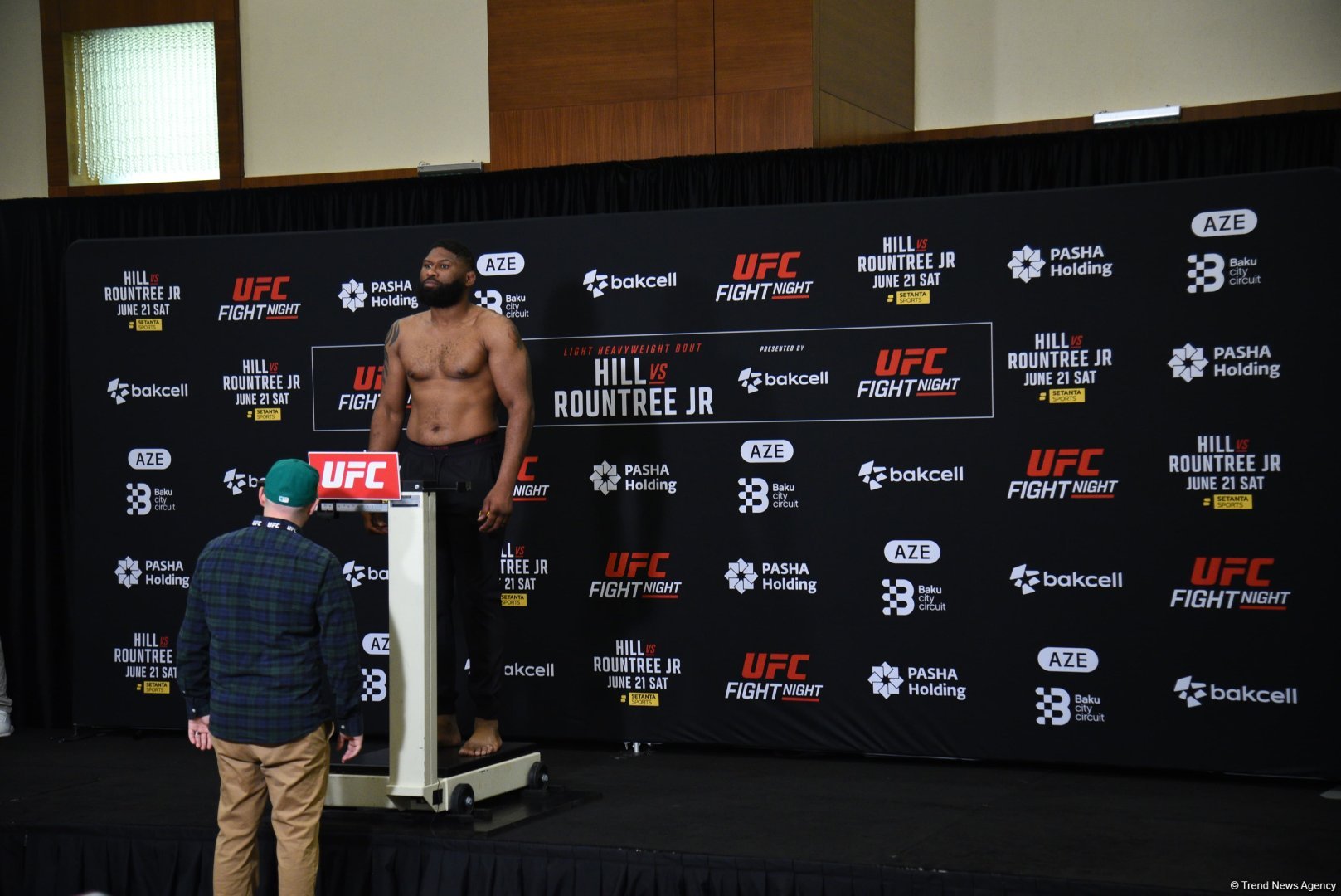Baku hosts official weigh-in ceremony for UFC Fight Night participants (PHOTO)