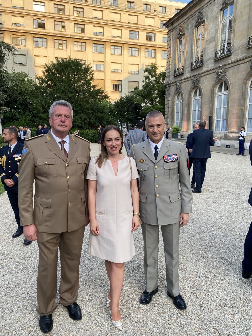 Bosnian and French military leaders discuss Western Balkans security (PHOTO)