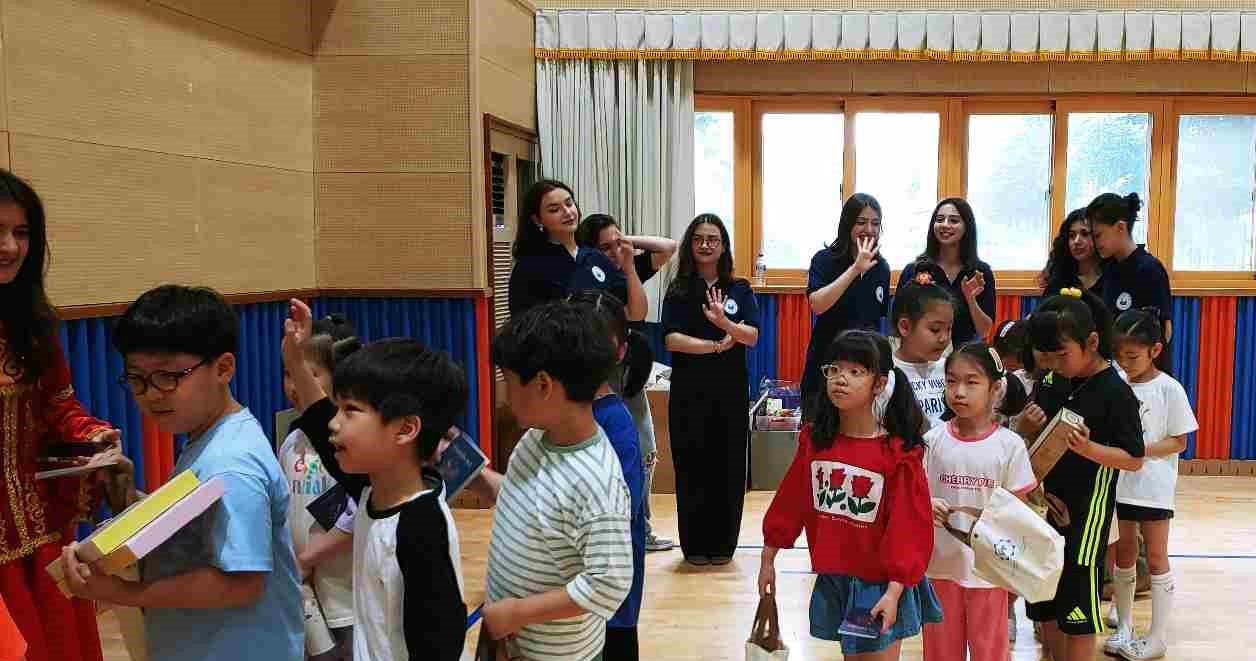 South Korean elementary school hosts Azerbaijan Day cultural event (PHOTO)