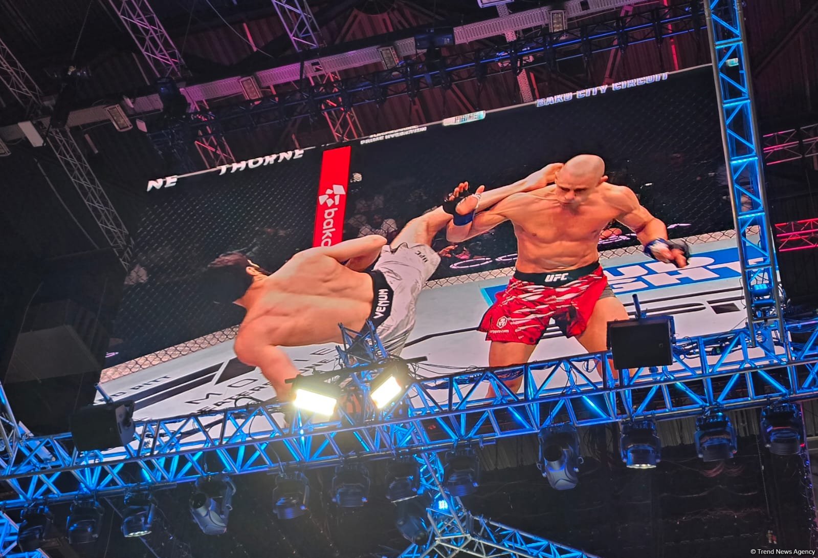UFC Fight Night: winner of featherweight main card bout between fighters from Tajikistan and Austria determined (PHOTO)