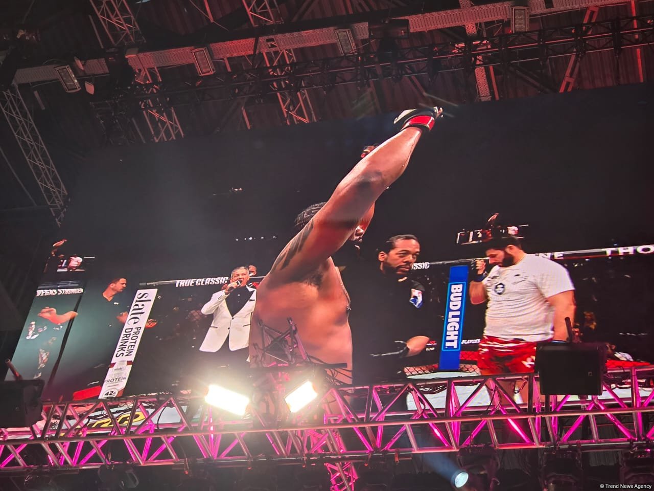 UFC Fight Night: winner of heavyweight main card bout between fighters from US and Russia determined (PHOTO)