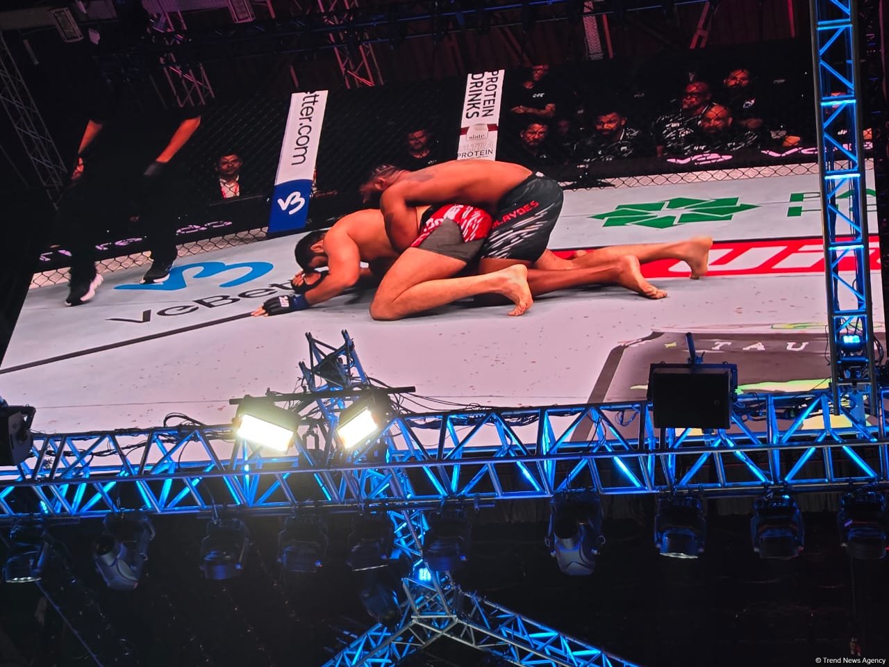 UFC Fight Night: winner of heavyweight main card bout between fighters from US and Russia determined (PHOTO)