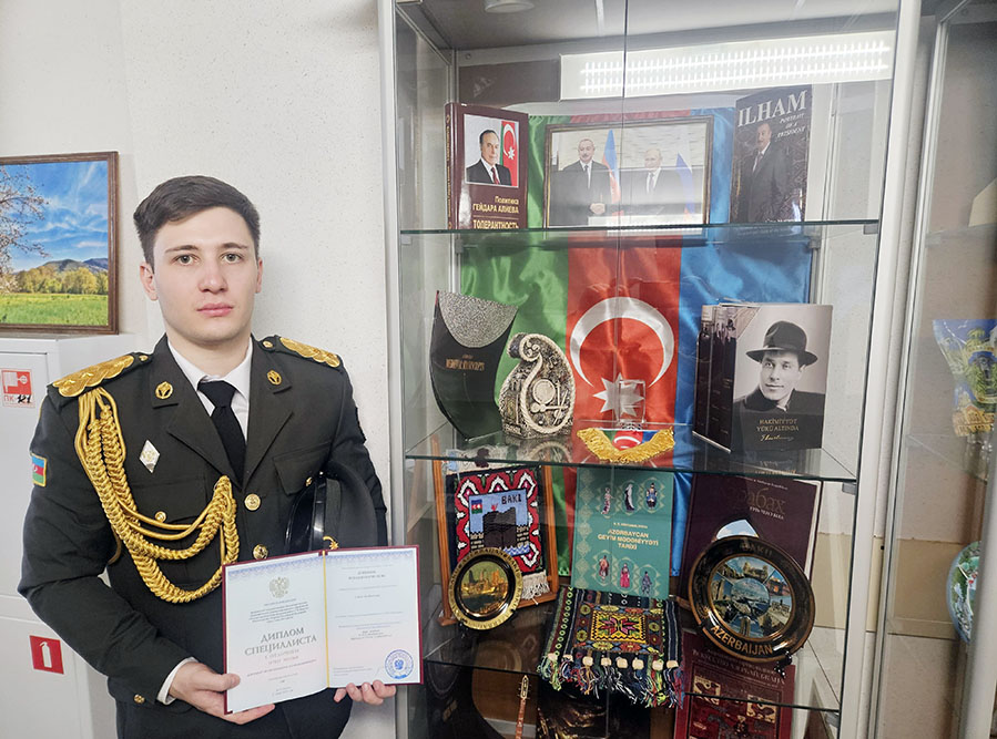 Azerbaijani military personnel graduating in Russia receive diplomas (PHOTO)