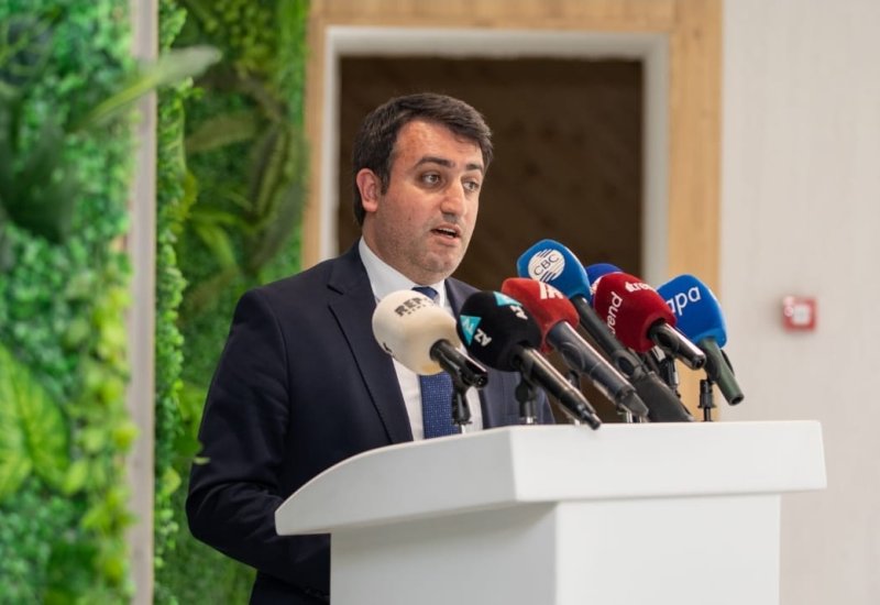 Azerbaijan shines light on solar panel use by individuals and companies