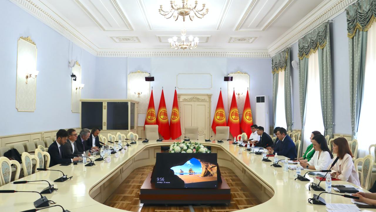 Kyrgyzstan, Moody’s hold talks on country's economic growth