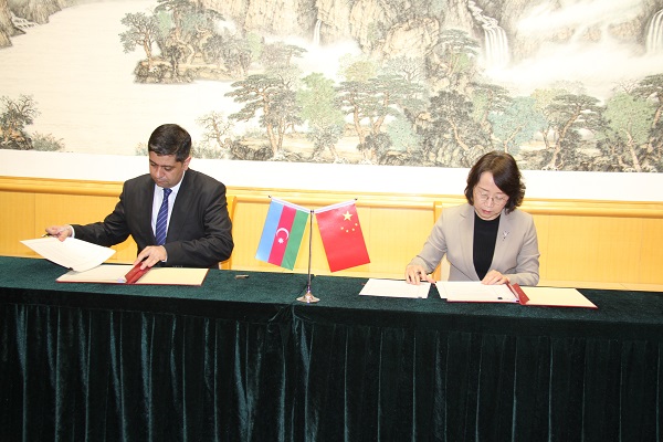 Azerbaijan, China sign partnership agreement to deepen media cooperation (PHOTO)