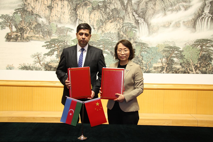 Azerbaijan, China sign partnership agreement to deepen media cooperation (PHOTO)