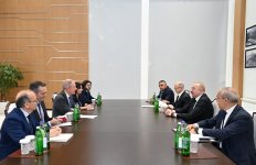 President Ilham Aliyev receives Italian delegation led by Minister for Enterprises and Made in Italy in Mingachevir (PHOTO)