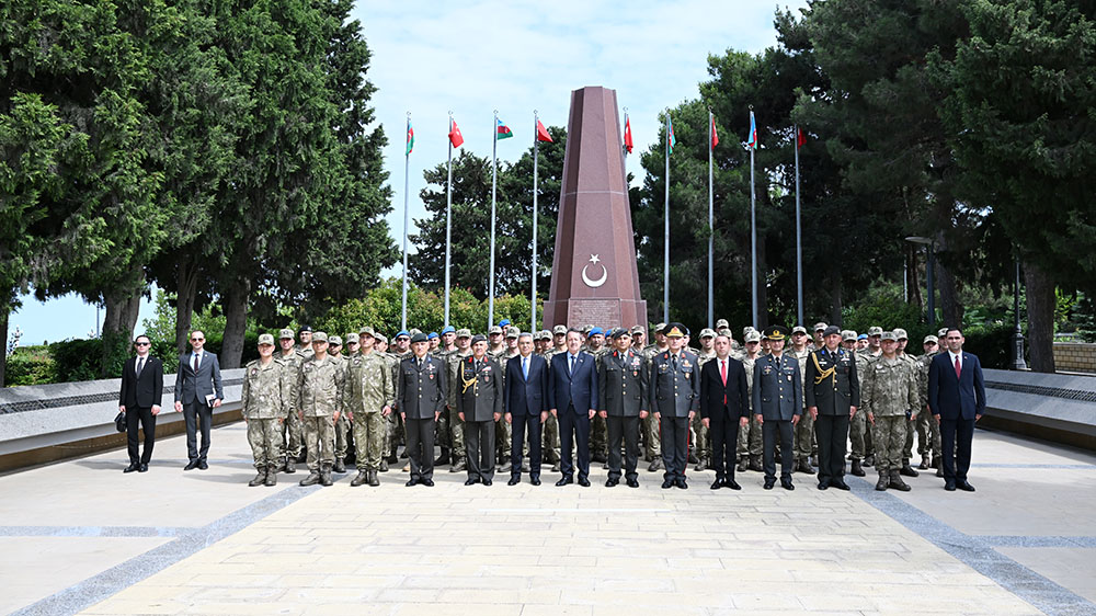Turkish National Defense University delegation visits Azerbaijan (PHOTO)
