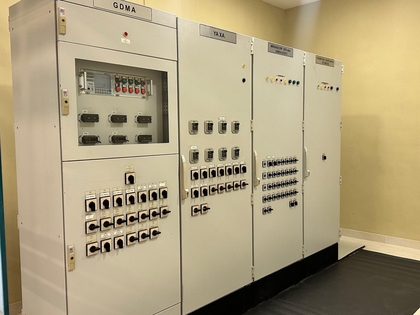 Azerbaijan overhauls its Yevlakh junction substation with latest technologies (PHOTO)