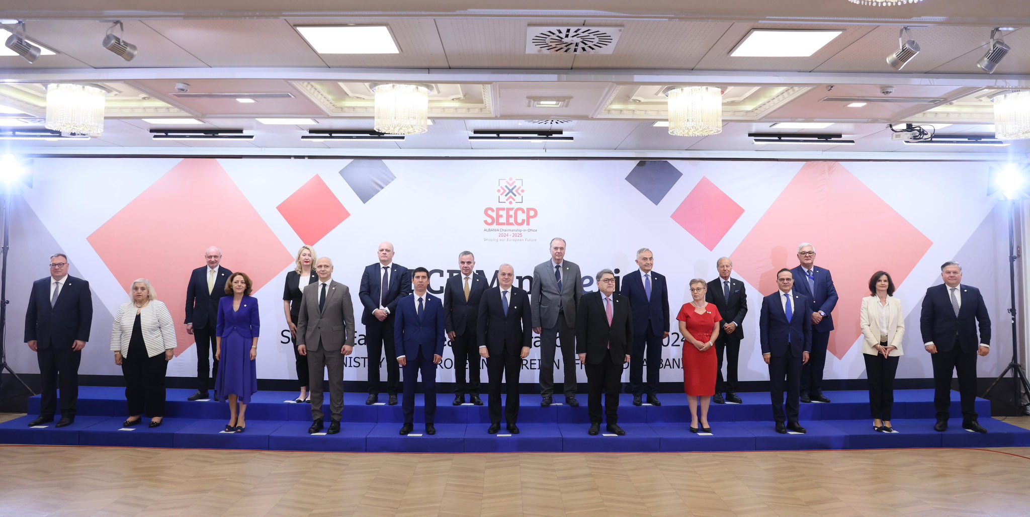 Romania appoints Oana Țoiu as new foreign minister (PHOTO)