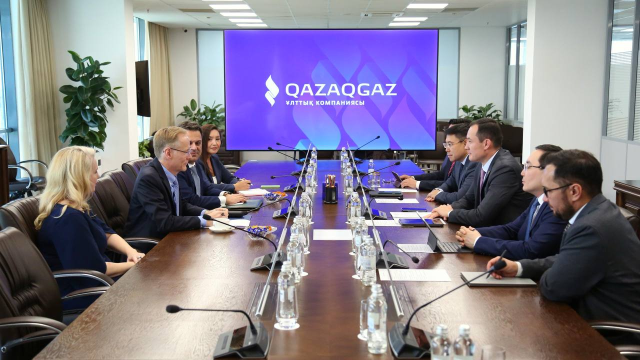 QazaqGaz, Shell discuss opportunities to expand co-op in gas industry