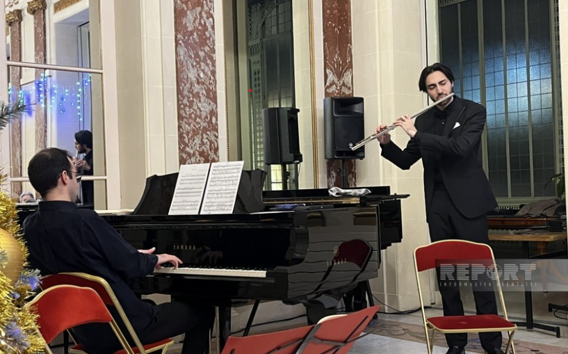 Attendee of 3rd Azerbaijani Diaspora Youth Summer Camp wins int'l award in Paris, France