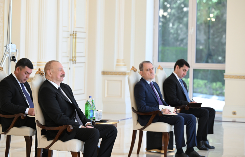 President Ilham Aliyev accepts credentials of newly appointed ambassador of Iran (PHOTO)