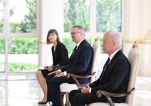 President Ilham Aliyev accepts credentials of newly appointed ambassador of Poland (PHOTO/VIDEO)