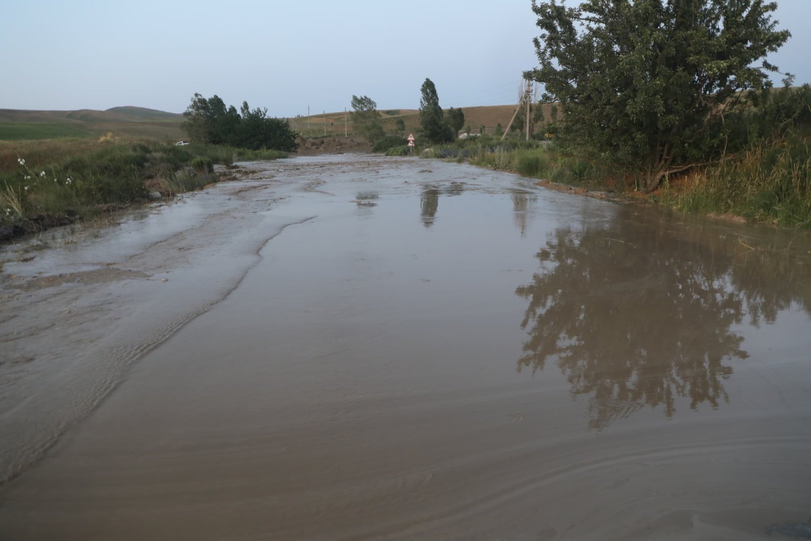 Nearly thousand people evacuated after lake breach in Kyrgyzstan