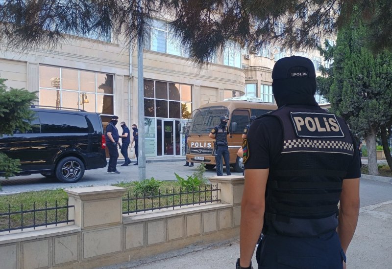 Azerbaijan announces police raid on suspended Sputnik office (PHOTO/VIDEO)