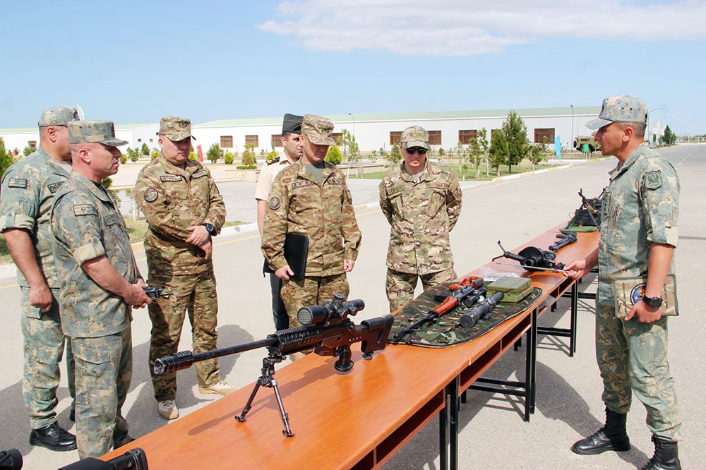 Kazakh military reps inspect Azerbaijani Army NATO standards fulfillment (PHOTO)