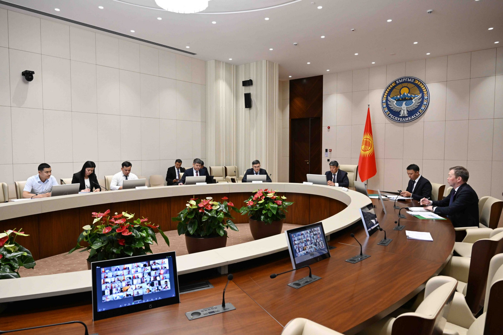 Kyrgyzstan set to launch multiple new industrial enterprises in 2025