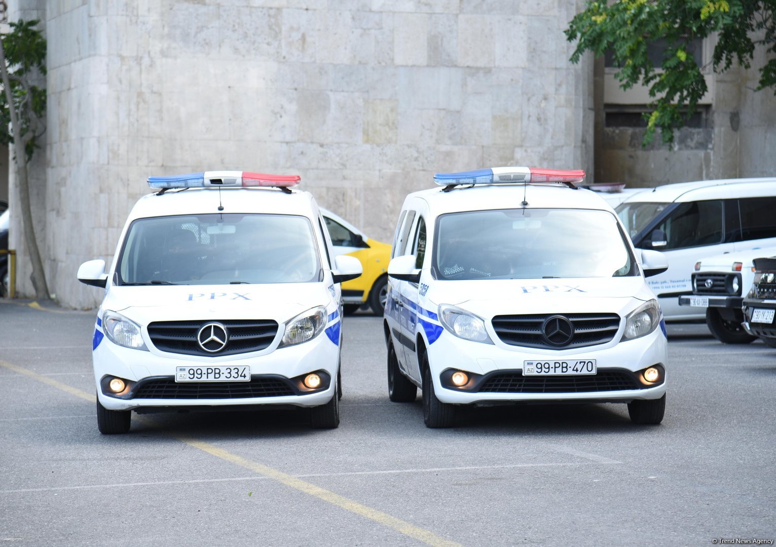 Azerbaijan announces police raid on suspended Sputnik office (PHOTO/VIDEO)