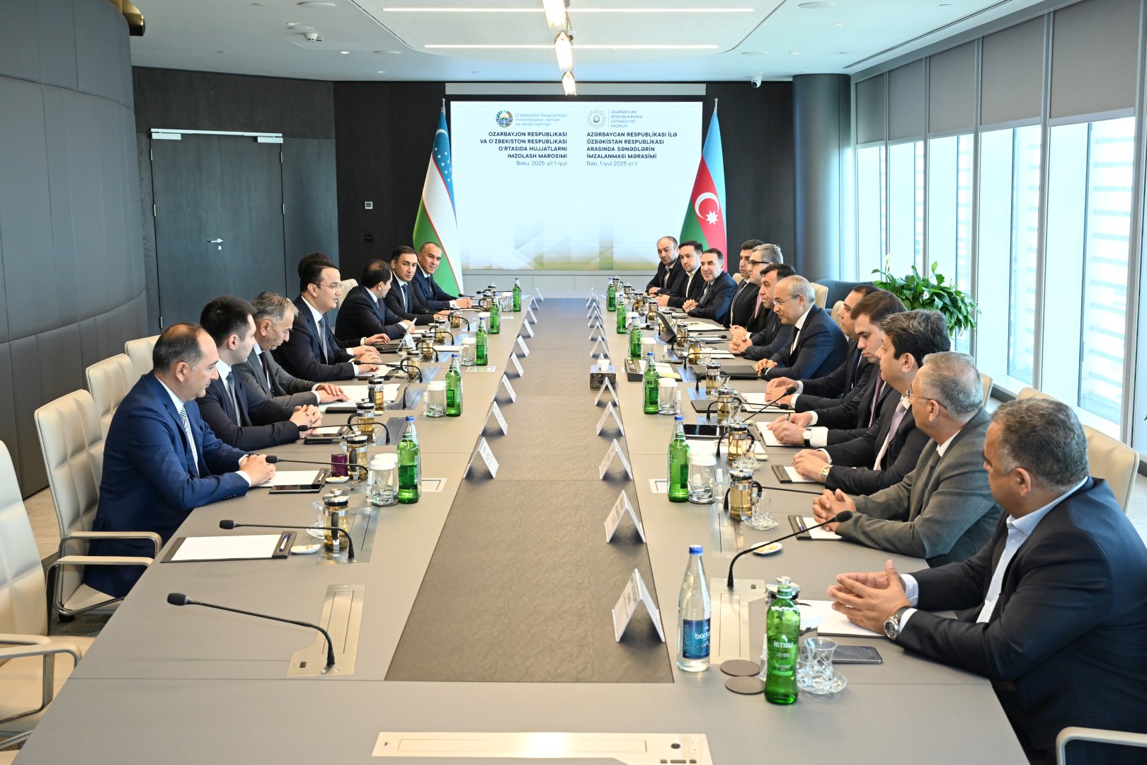 Azerbaijan, Uzbekistan strengthen ties with new co-op deals (PHOTO)