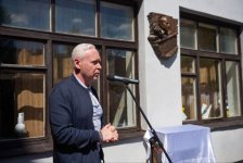Ukrainian Kharkiv hosts unveiling of memorial plaque to Azerbaijani honored artist (PHOTO)
