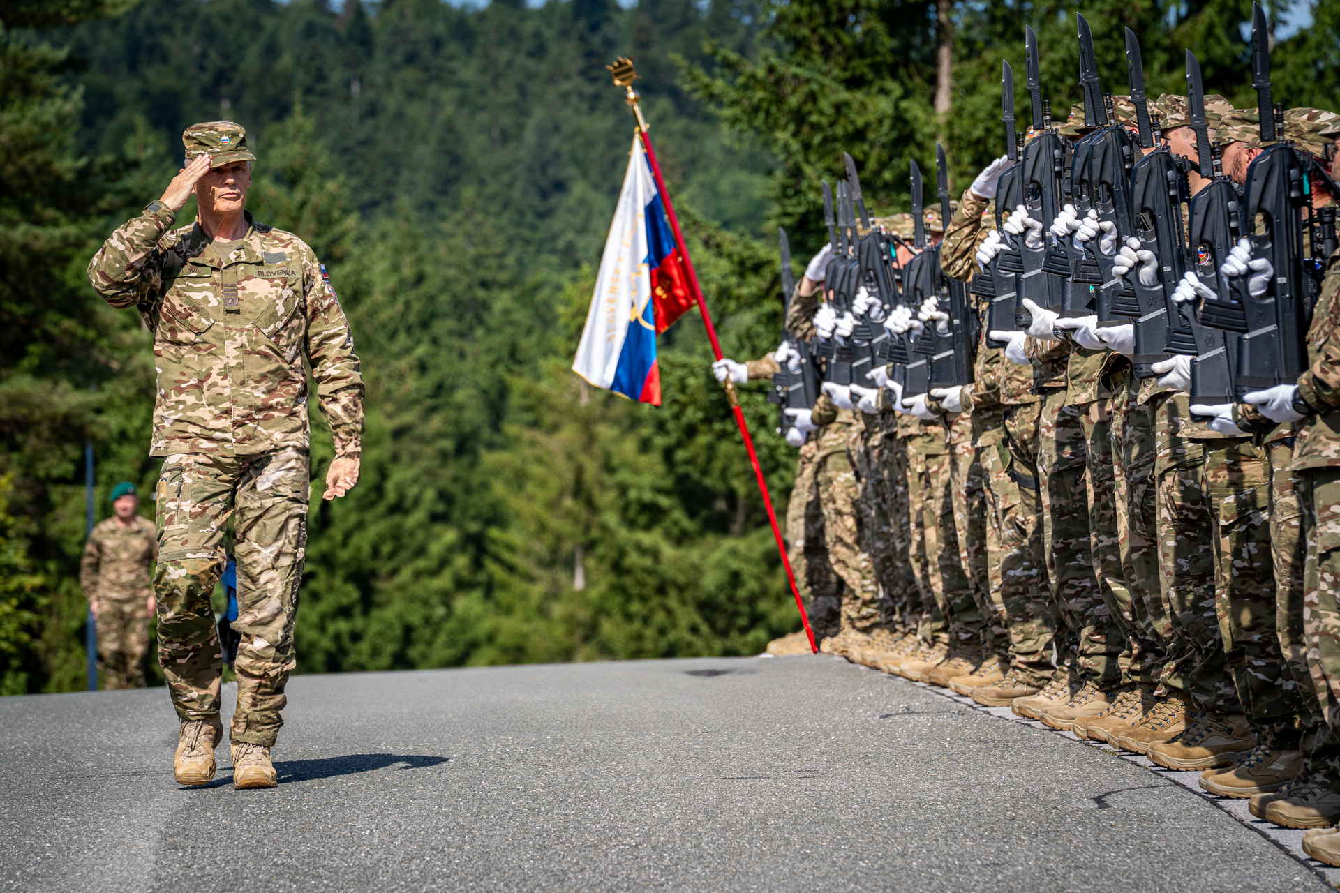 Slovenian army unveils new tank, cyber, drone units in major overhaul (PHOTO)