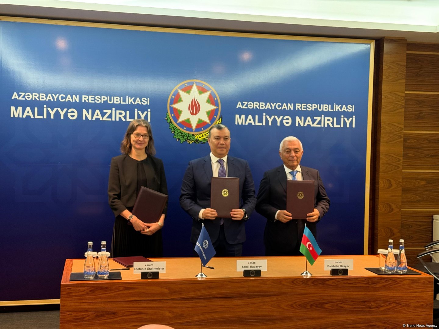 Azerbaijan inks loan agreement with World Bank to expand renewable energy projects (PHOTO)