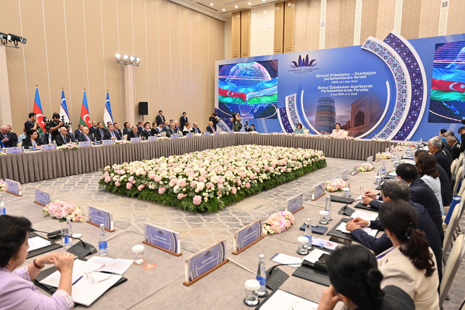 First Uzbekistan-Azerbaijan interparliamentary forum inaugurated (PHOTO)