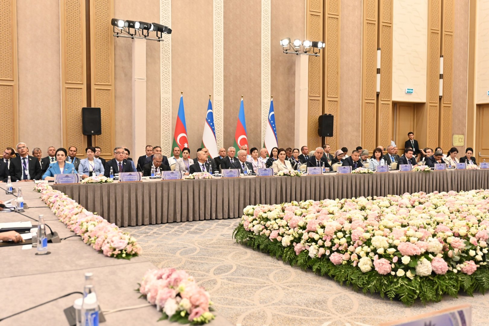 First Uzbekistan-Azerbaijan interparliamentary forum inaugurated (PHOTO)