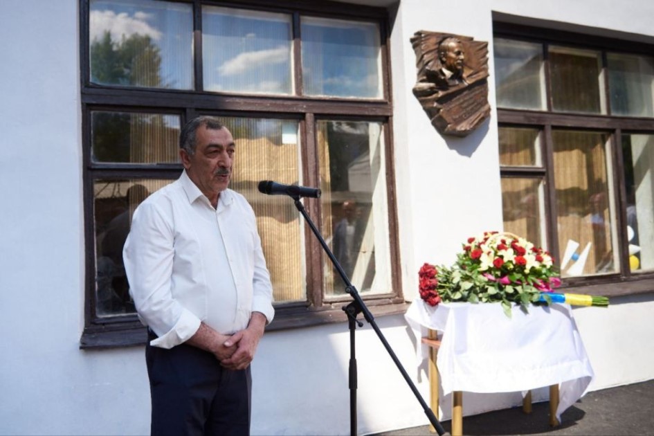 Ukrainian Kharkiv hosts unveiling of memorial plaque to Azerbaijani honored artist (PHOTO)