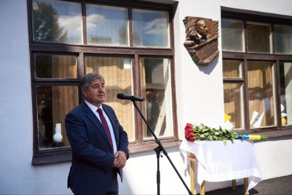Ukrainian Kharkiv hosts unveiling of memorial plaque to Azerbaijani honored artist (PHOTO)