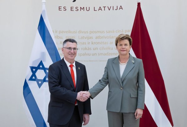 Israeli FM sets foot in Latvia on heels of ceasefire