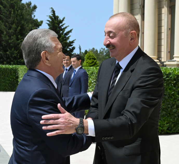 Baku hosts official welcome ceremony for President Shavkat Mirziyoyev (PHOTO/VIDEO)