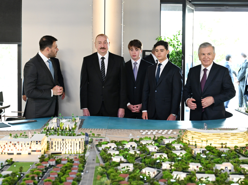 President Ilham Aliyev and President Shavkat Mirziyoyev visit Sea Breeze resort (PHOTO/VIDEO)