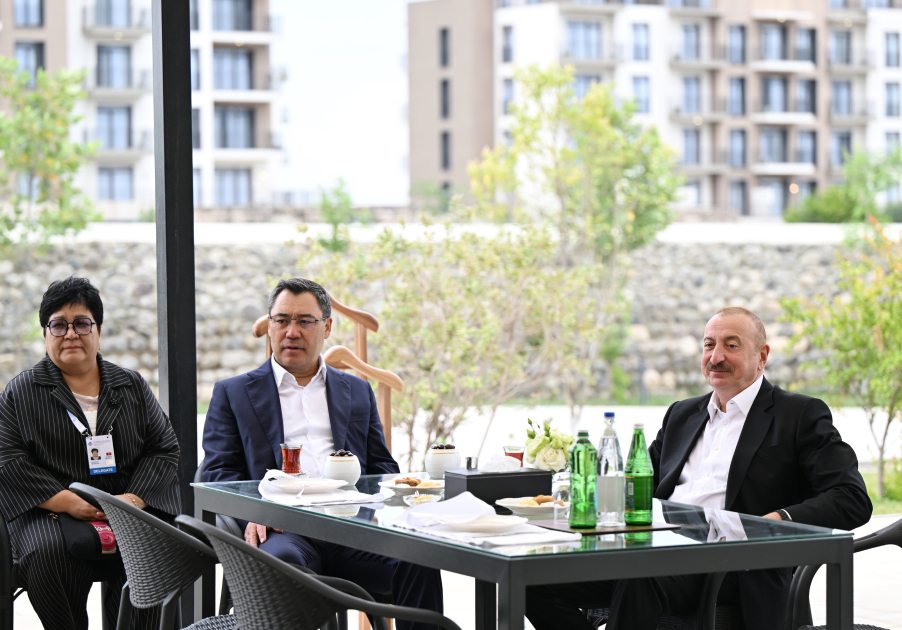 President Ilham Aliyev and ECO Summit participants watch "Victory" show of Karabakh horses at "Imarat" Complex in Aghdam (PHOTO/VIDEO)