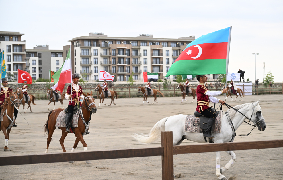 President Ilham Aliyev and ECO Summit participants watch "Victory" show of Karabakh horses at "Imarat" Complex in Aghdam (PHOTO/VIDEO)