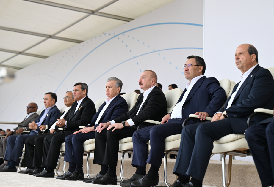 President Ilham Aliyev and ECO Summit participants watch "Victory" show of Karabakh horses at "Imarat" Complex in Aghdam (PHOTO/VIDEO)