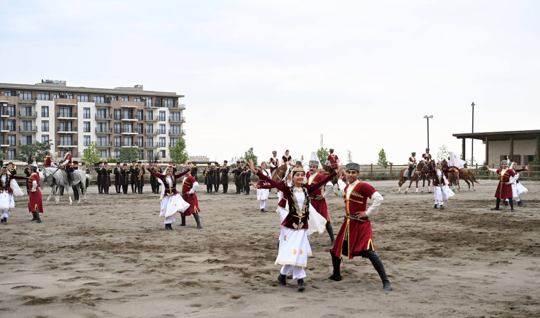 President Ilham Aliyev and ECO Summit participants watch "Victory" show of Karabakh horses at "Imarat" Complex in Aghdam (PHOTO/VIDEO)