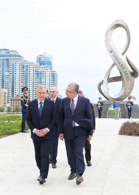 President of Uzbekistan visits Victory Park in Azerbaijan's Baku (PHOTO)