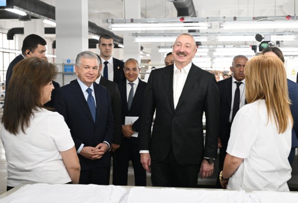 President Ilham Aliyev, President Shavkat Mirziyoyev have sincere conversation with Khankendi residents (VIDEO)