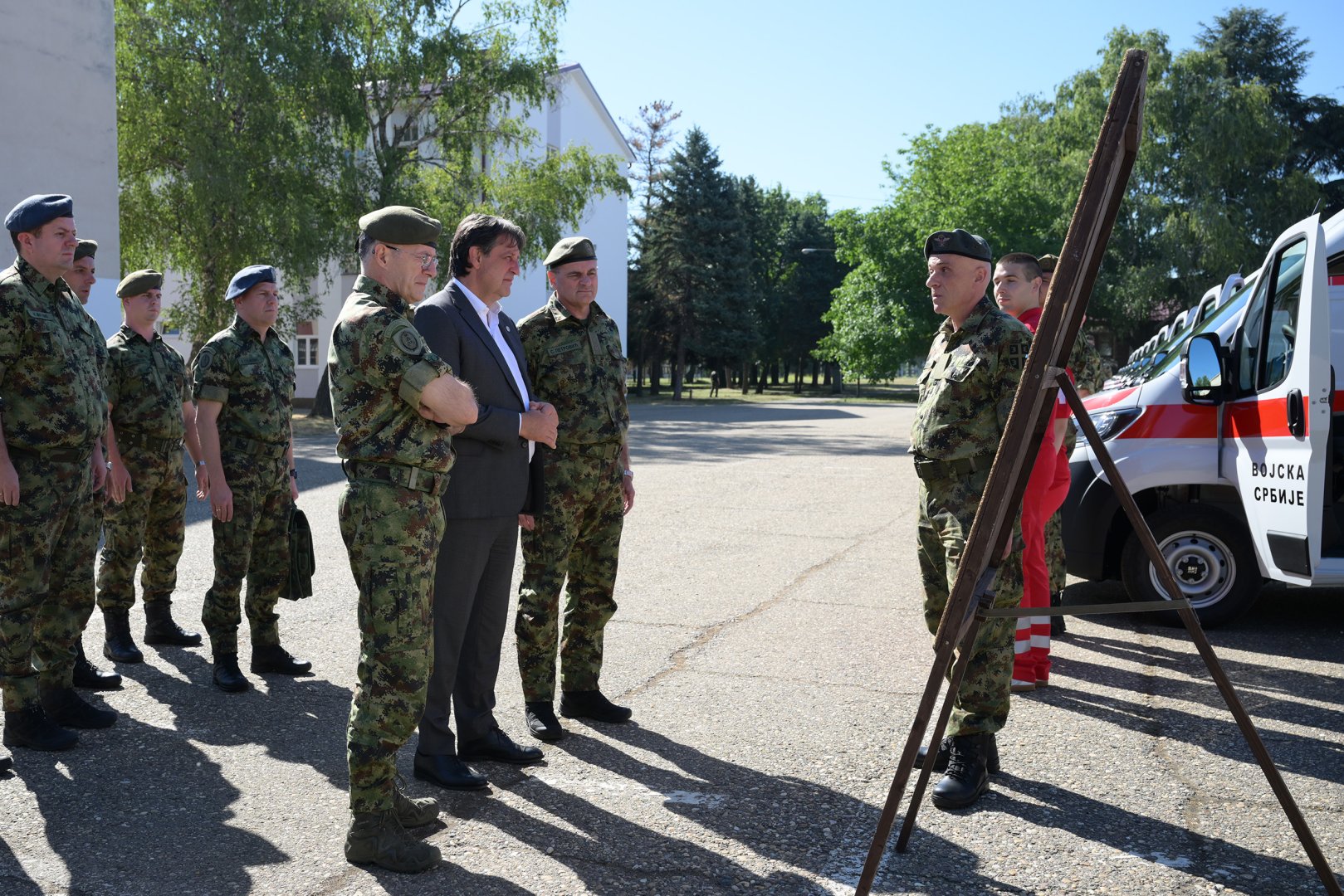 Serbian Armed Forces rolling out fresh fleet of medical vehicles (PHOTO)