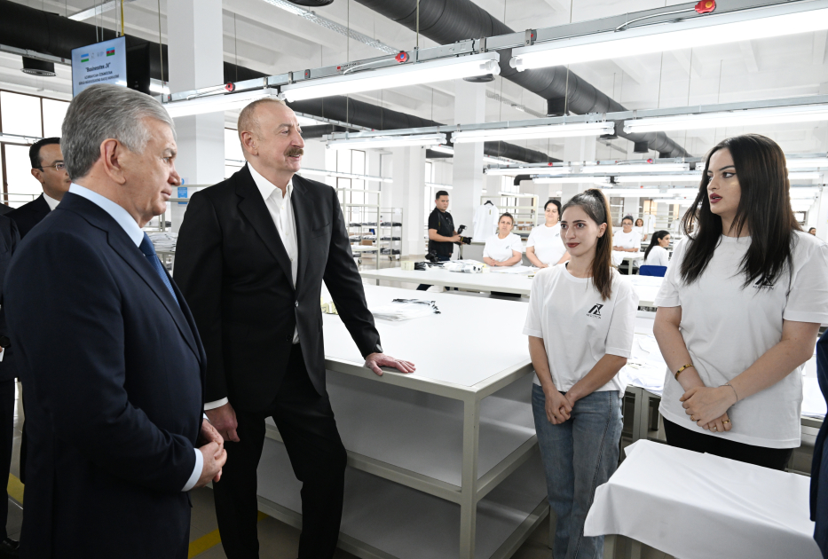 President Ilham Aliyev and President Shavkat Mirziyoyev review operations of Businesstex JV sewing factory in Khankendi (PHOTO/VIDEO)