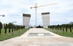 President Ilham Aliyev reviews construction works at Victory Park in Khankendi (PHOTO/VIDEO)